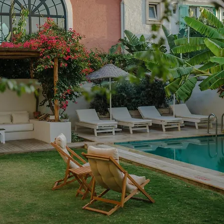 Melekaki Alacati Szálloda